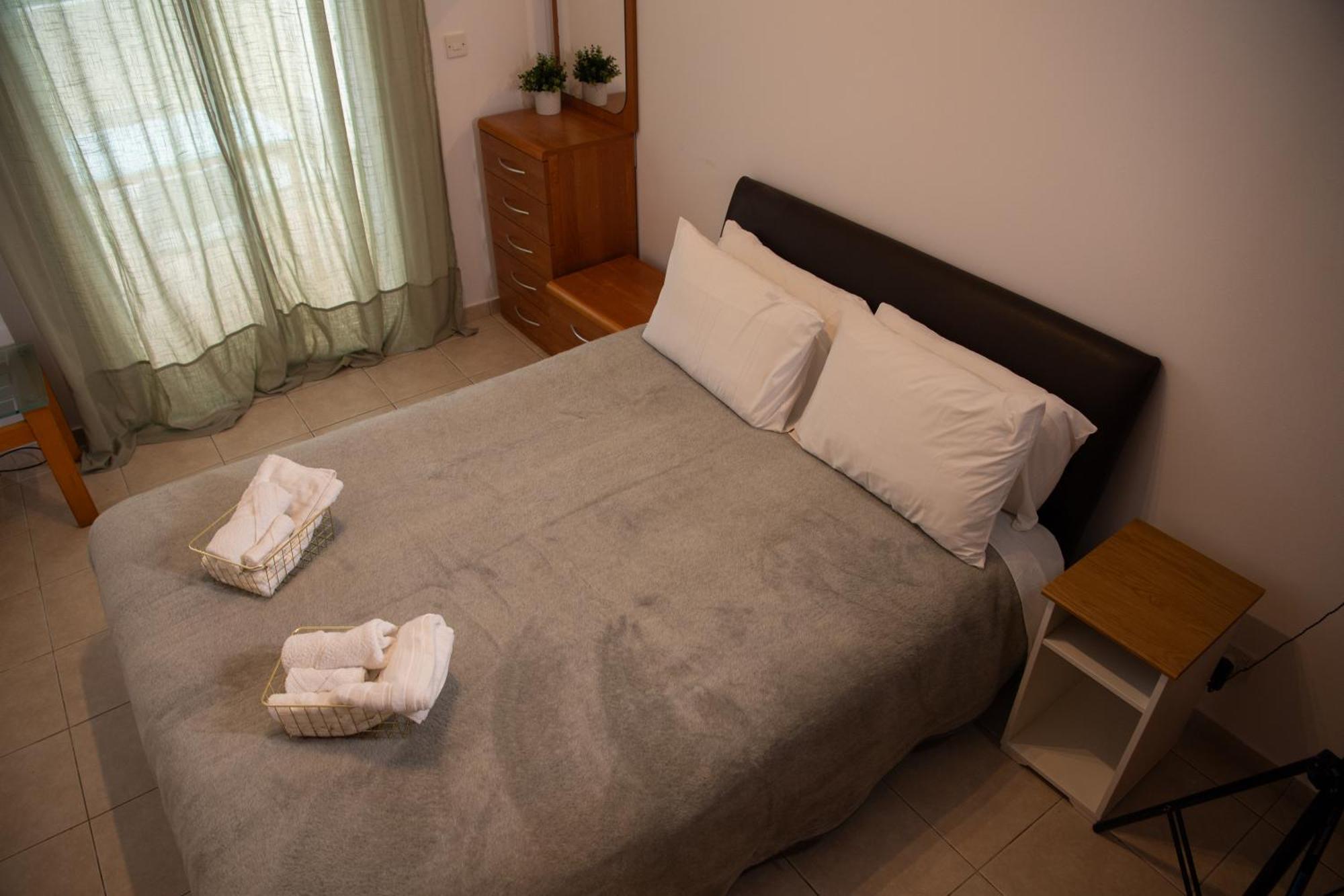 Path Latchi Beachfront Apartments ภายนอก รูปภาพ