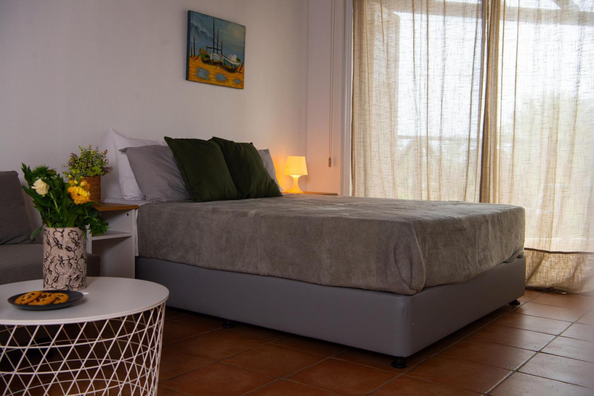 Path Latchi Beachfront Apartments ภายนอก รูปภาพ